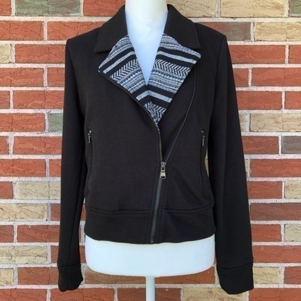 Lou & Grey Asymmetrical Black White Striped Zip Front Moto Jacket ❄️